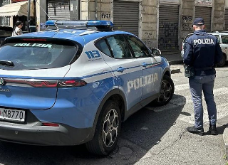 Incidente allo svincolo Regina Margherita: auto contro il guardrail, traffico in tilt tra Torino e Collegno