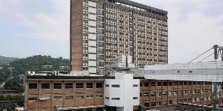 Corio - Operaio schiacciato da un forno a induzione: 47enne al CTO in codice giallo