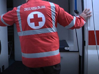Torino - Collisione tra mezzo dei Vigili del Fuoco e auto privata in Corso Regina Margherita: una donna ferita