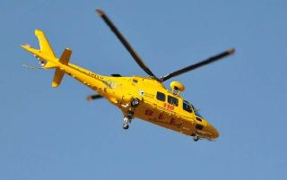 San Gillio - Ciclista si schianta contro un tir parcheggiato: 59enne in pericolo di vita