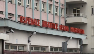 Torino - Neonato cade con il passeggino nel fiume Dora: è grave